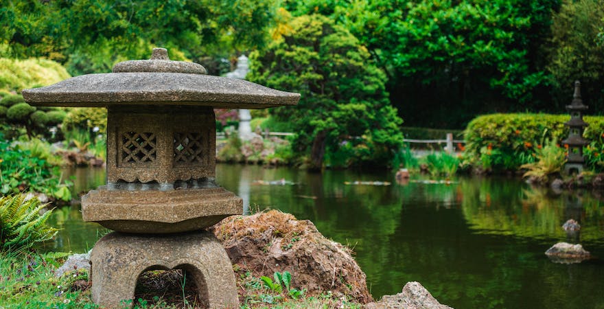 万博公園のシンボル・太陽の塔を楽しもう